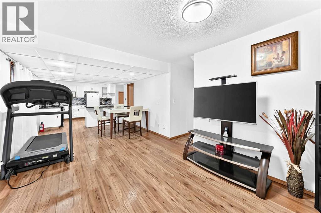 6340 Falton Road NE - 27
