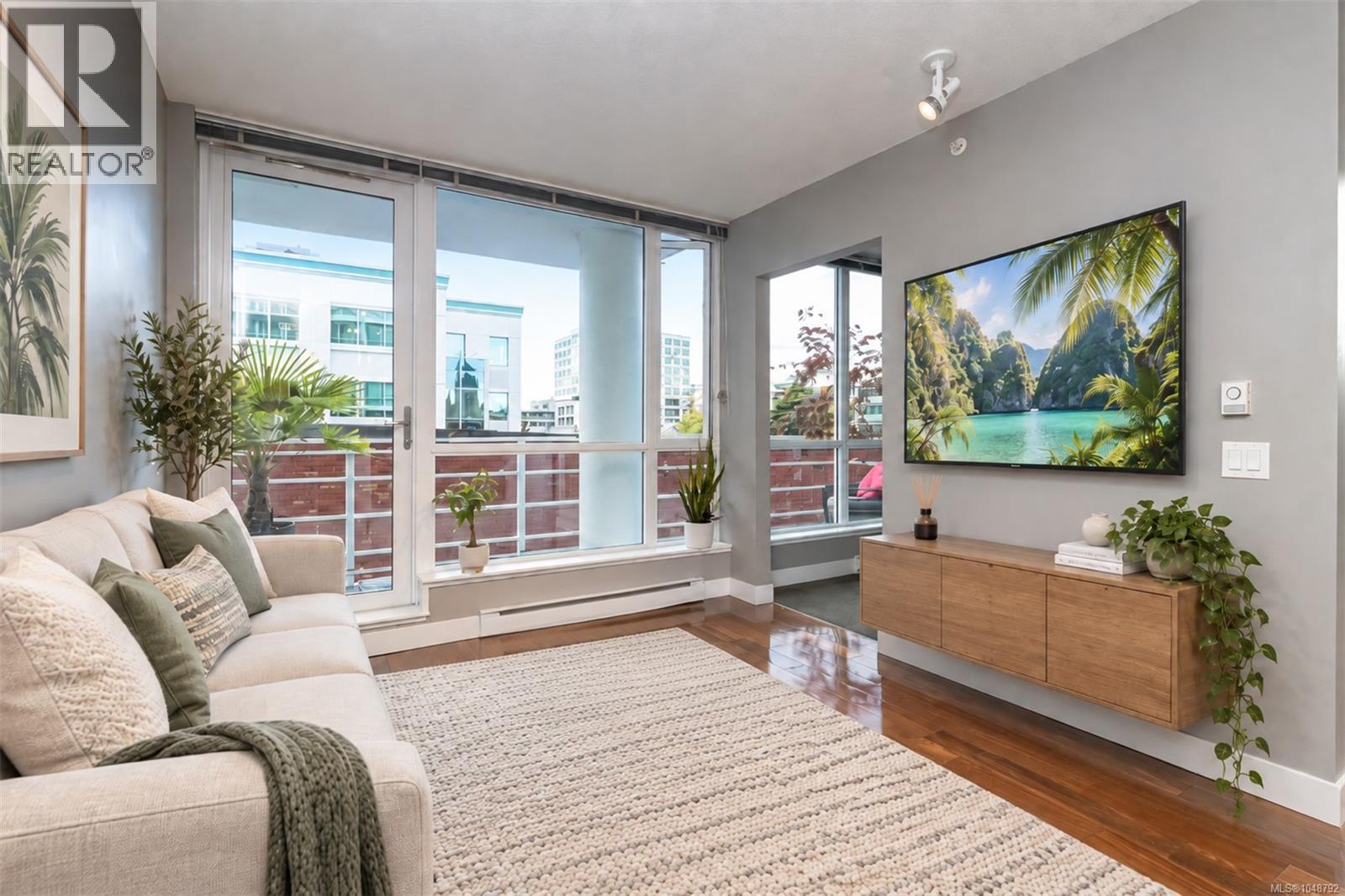 #505 834 Johnson St - 6
