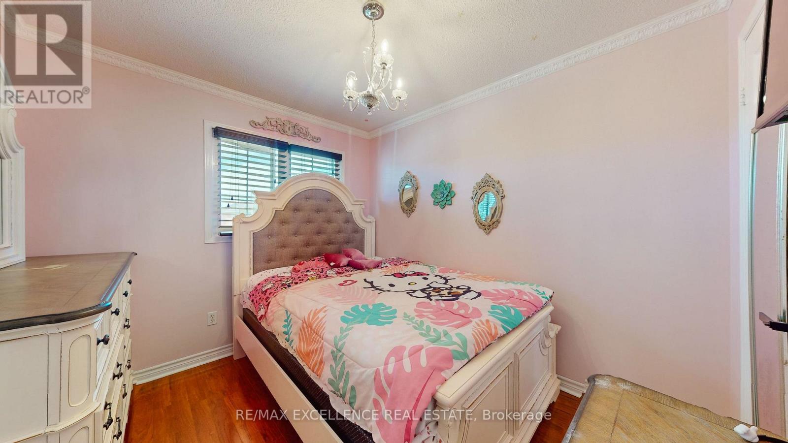 12 PRADO COURT - 28