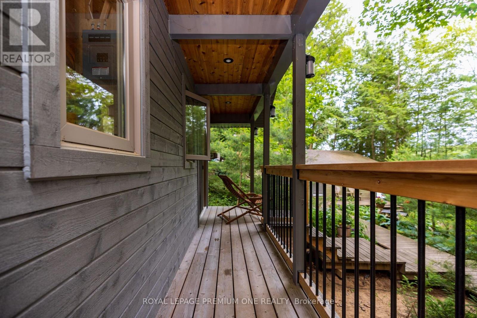 219 CRANE LAKE WATER - 32