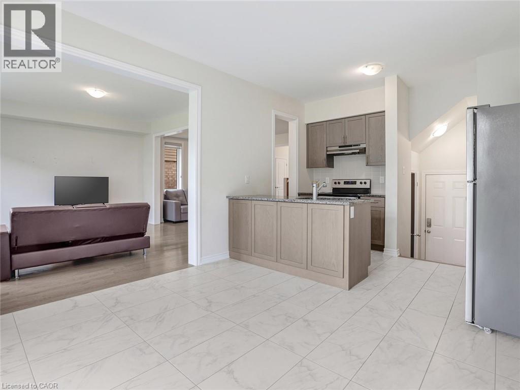 5 HEMING Street - Image 15