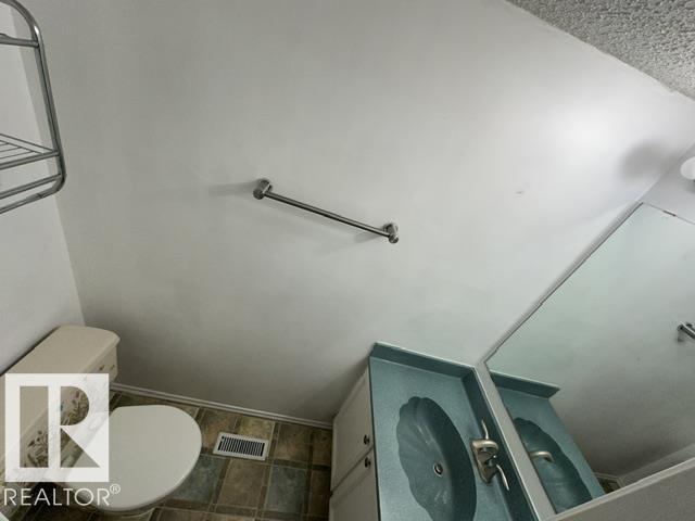 18020 96 AV NW, Edmonton — photo 9