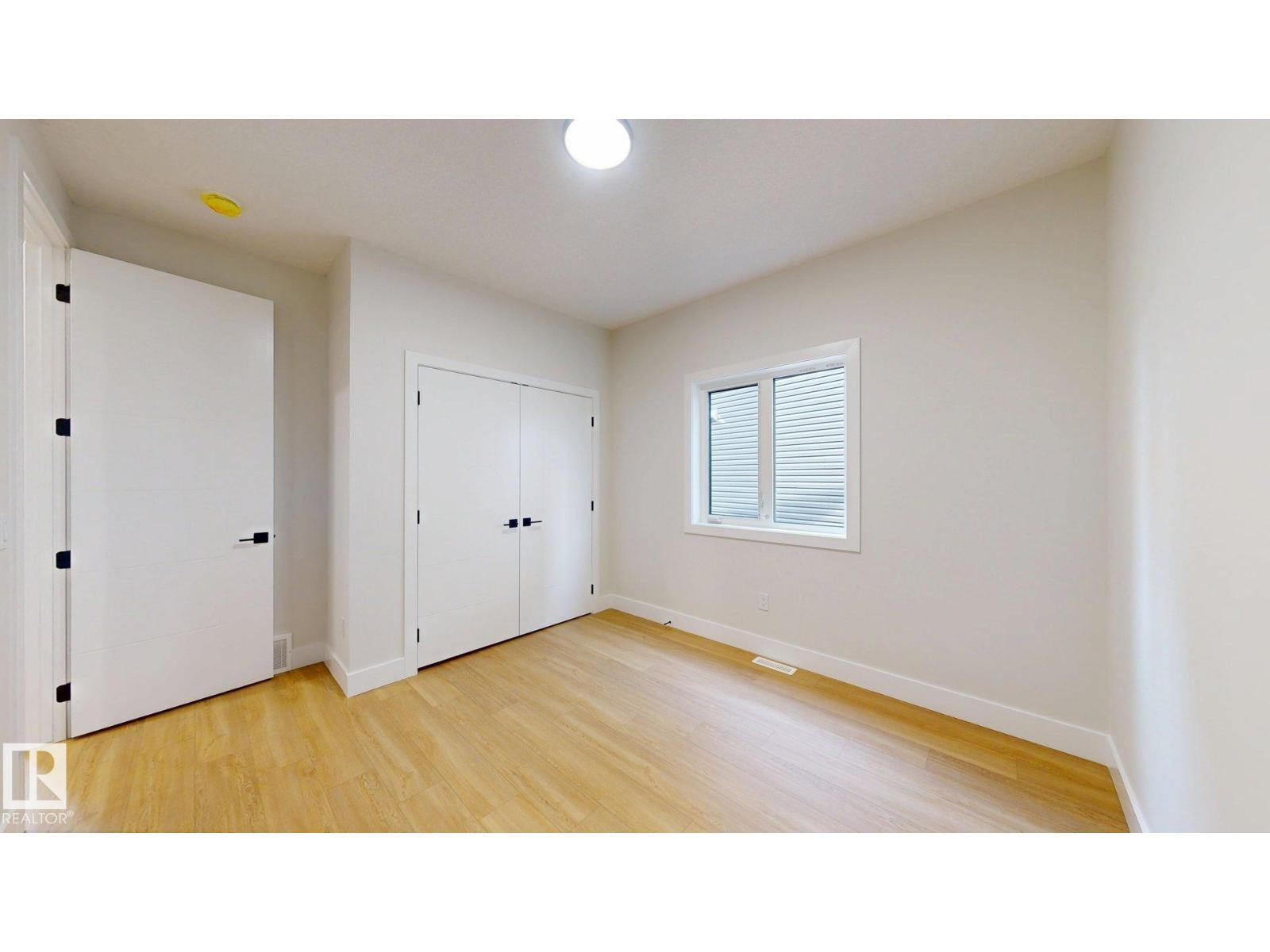 4608 17 AV SW - 6
