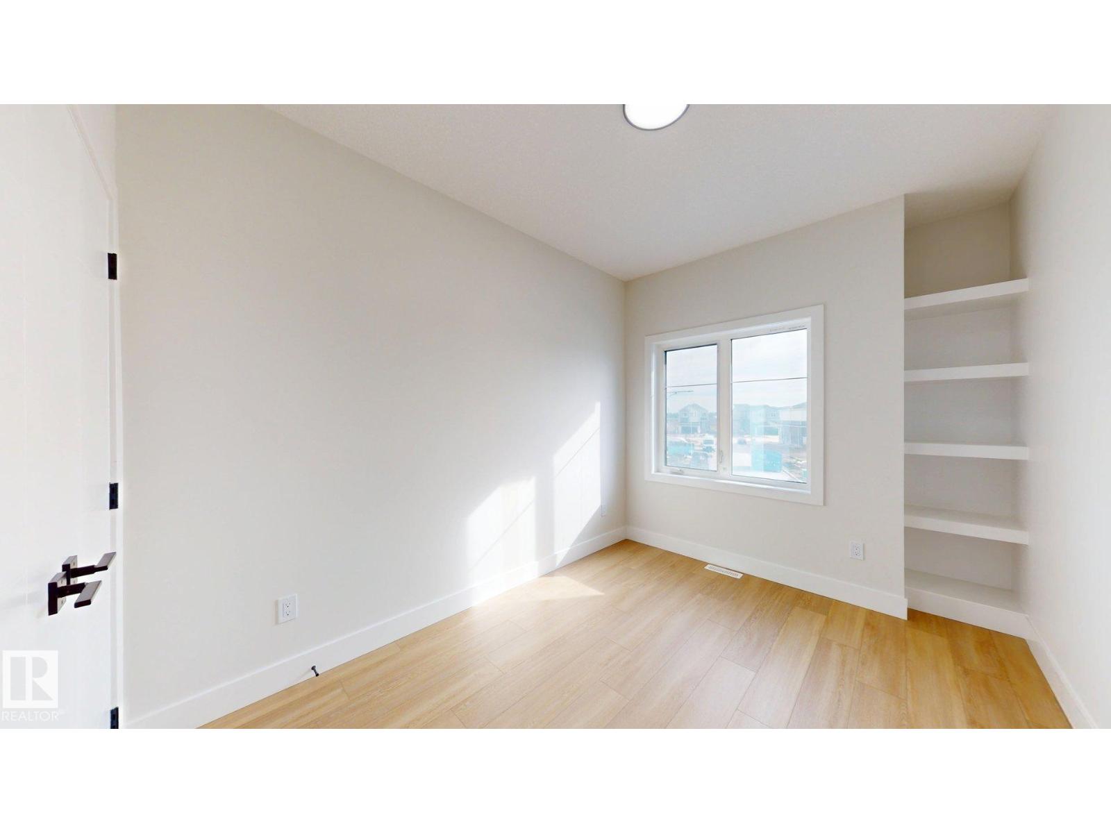 4608 17 AV SW - 30
