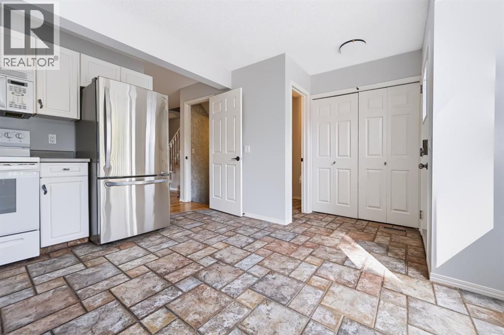 155 Regal Park NE - 6