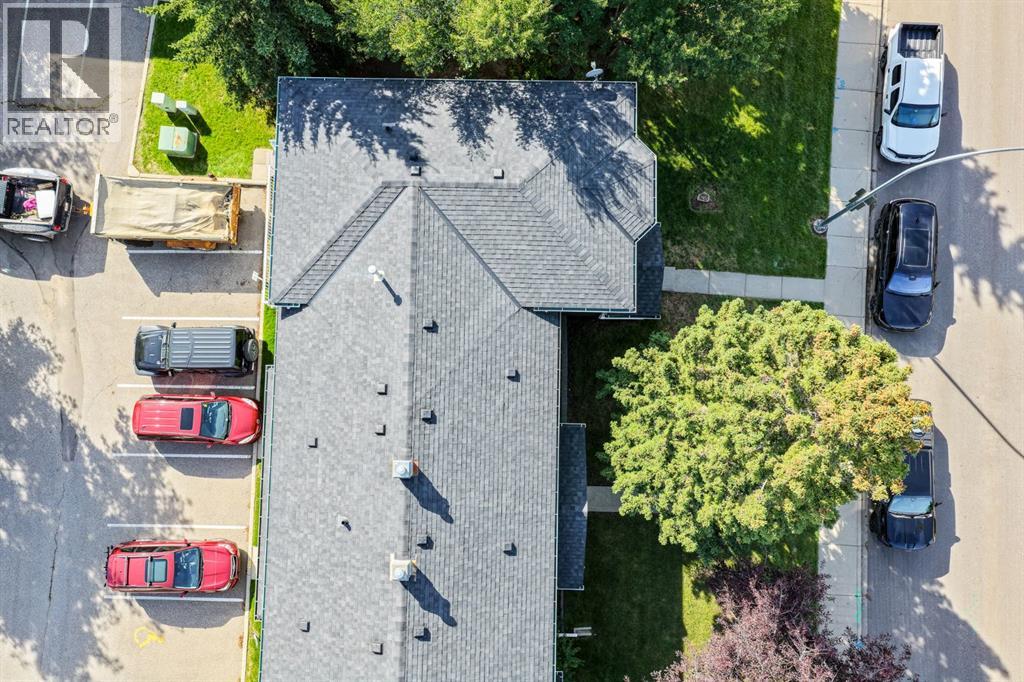 155 Regal Park NE - 30
