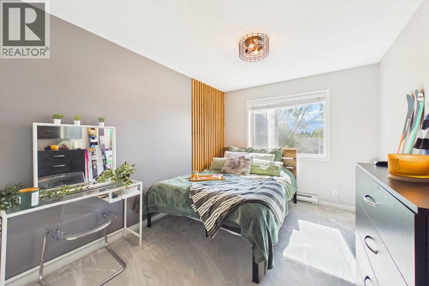 #302 987 KLO Road - Image 21