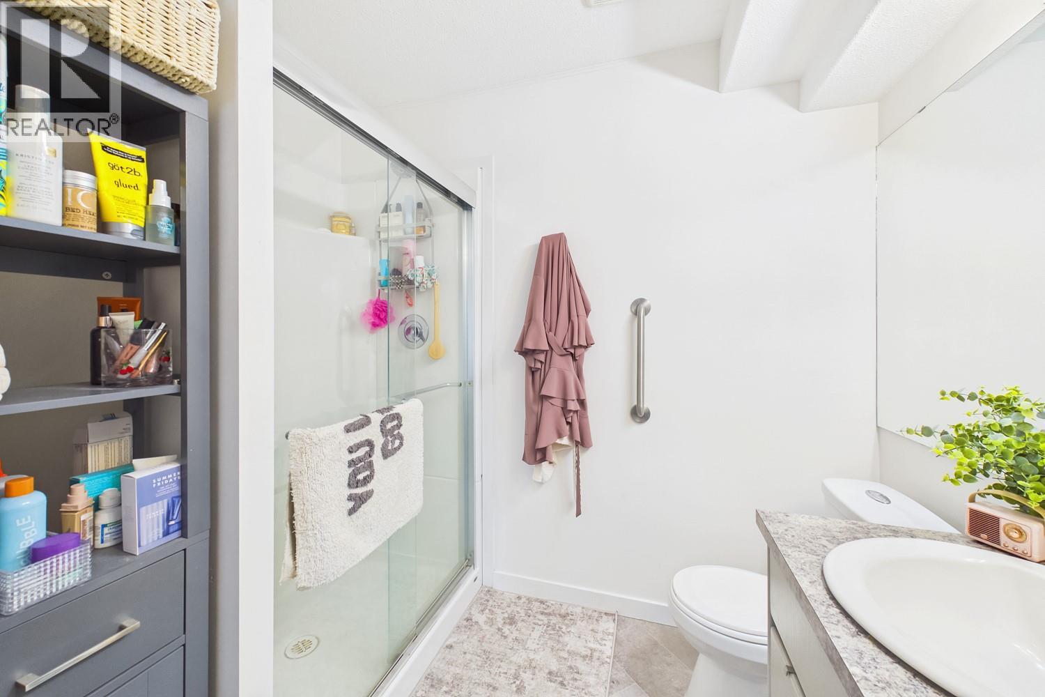 #302 987 KLO Road - Image 19