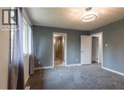 4 Greenwood Court Sw, Medicine Hat, AB T1A7X7 Photo 27