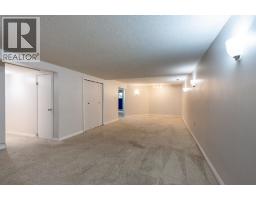 4 Greenwood Court Sw, Medicine Hat, AB T1A7X7 Photo 40