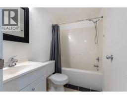 4 Greenwood Court Sw, Medicine Hat, AB T1A7X7 Photo 41