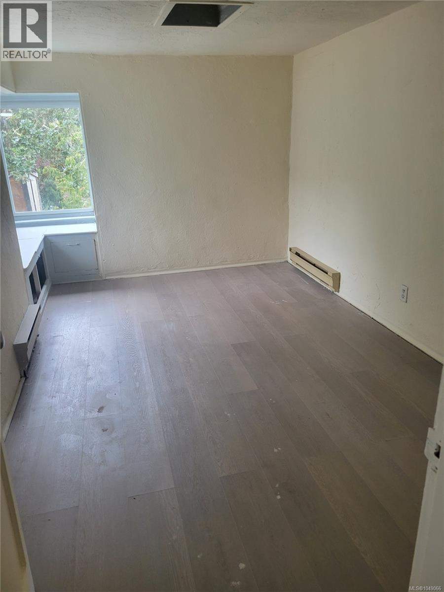 11 Eaton Ave - Image 41