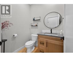 Family room - 9823 Cathedral Drive, Silver Star, BC V1B0S1 Photo 13
