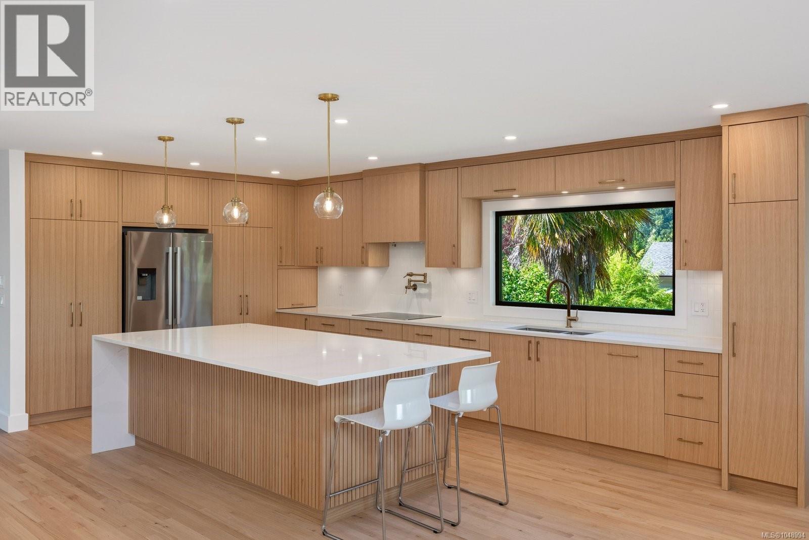  1601 Mileva Lane, Saanich