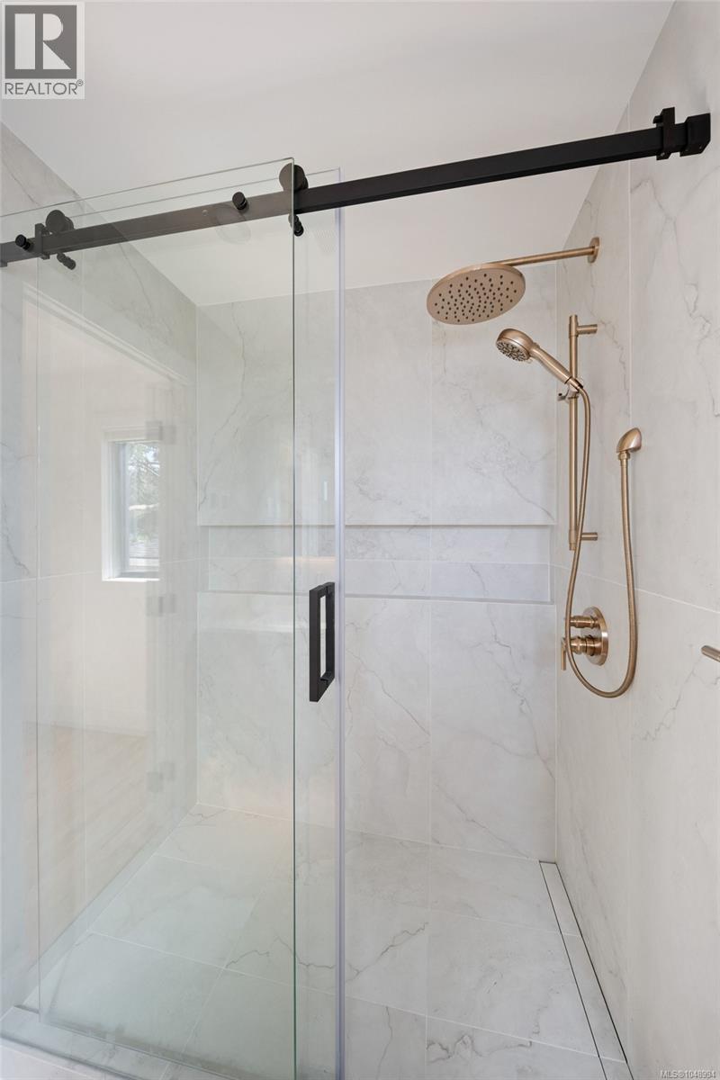  1601 Mileva Lane, Saanich