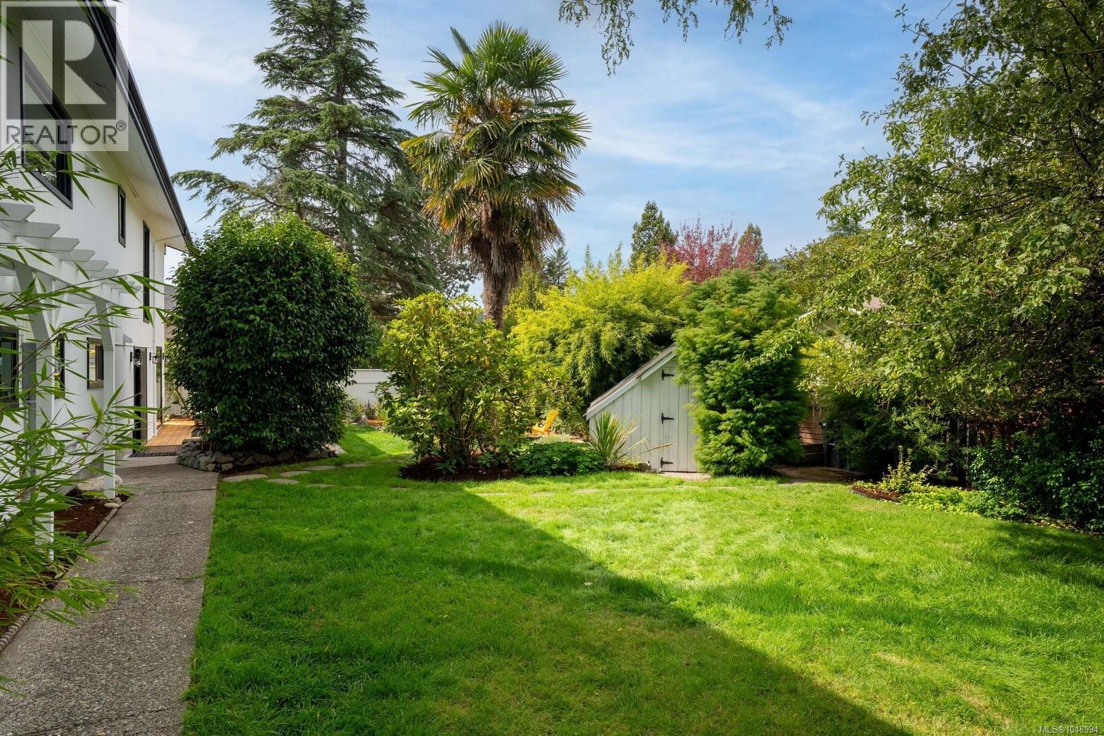  1601 Mileva Lane, Saanich