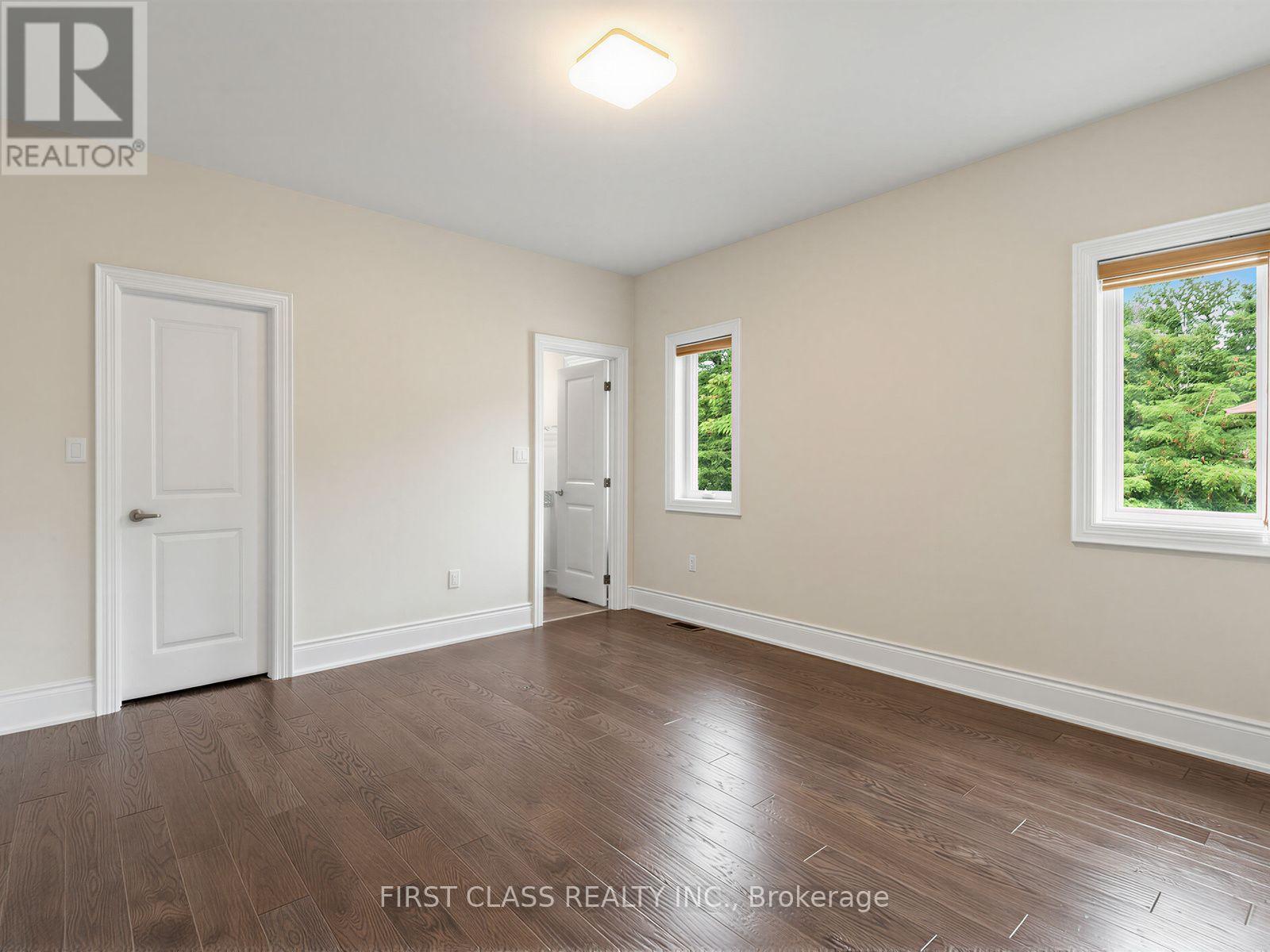 16 MACDONALD COURT - Image 37