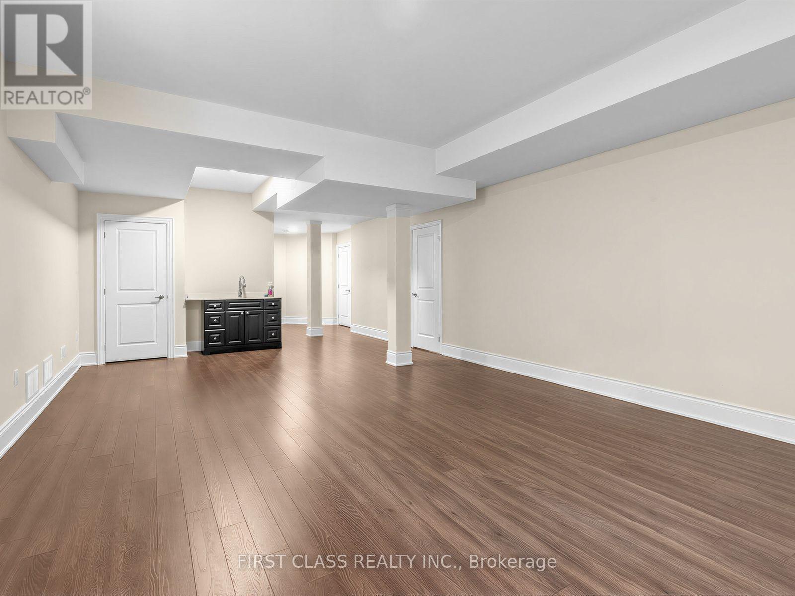 16 MACDONALD COURT - Image 44
