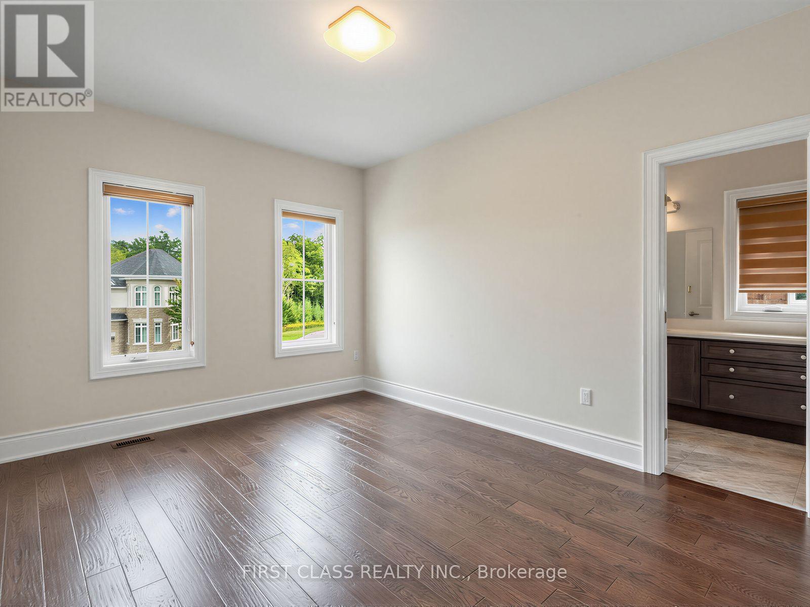 16 MACDONALD COURT - Image 36
