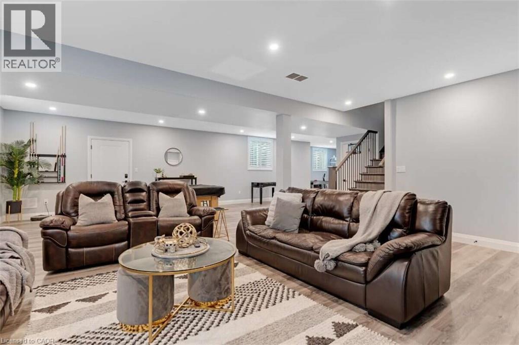 68 WALDAU Crescent - Image 38