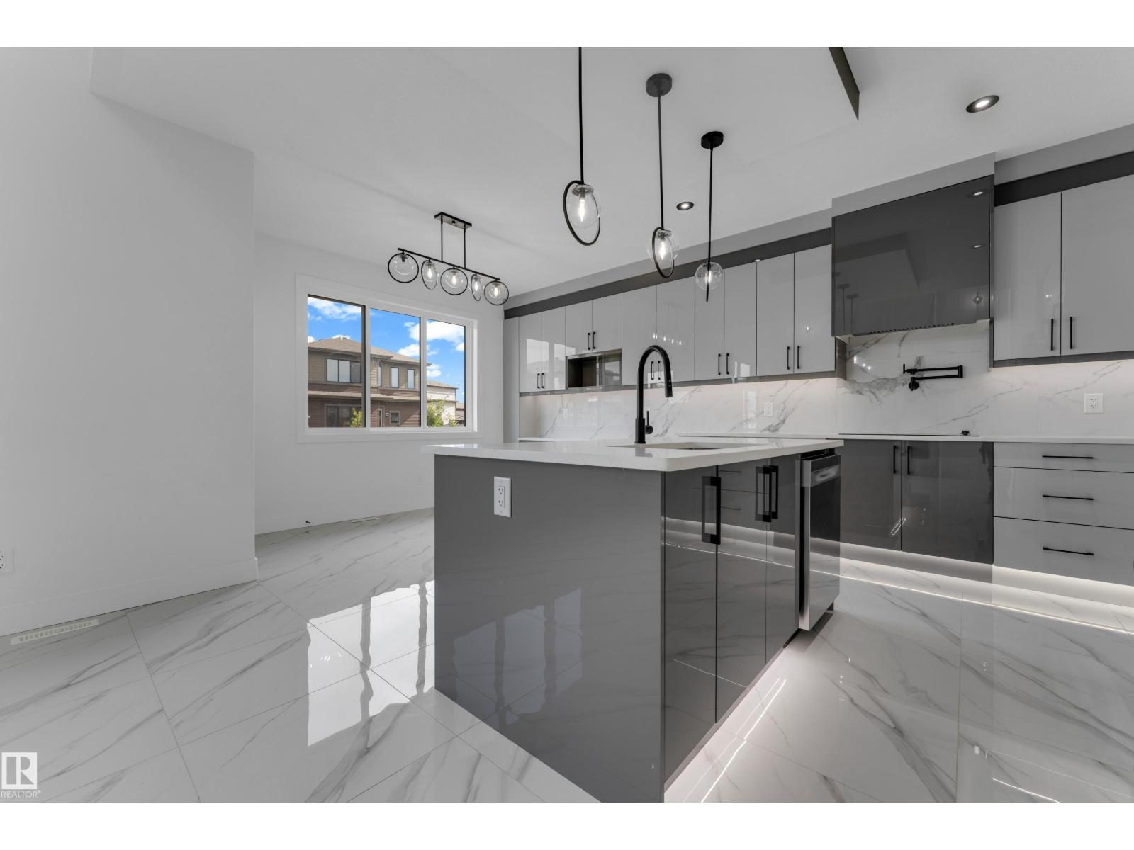 202 Linden LO - 15