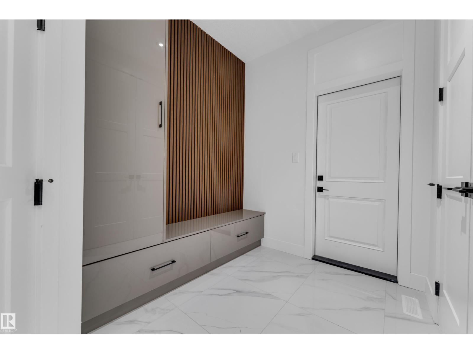 202 Linden LO - 8