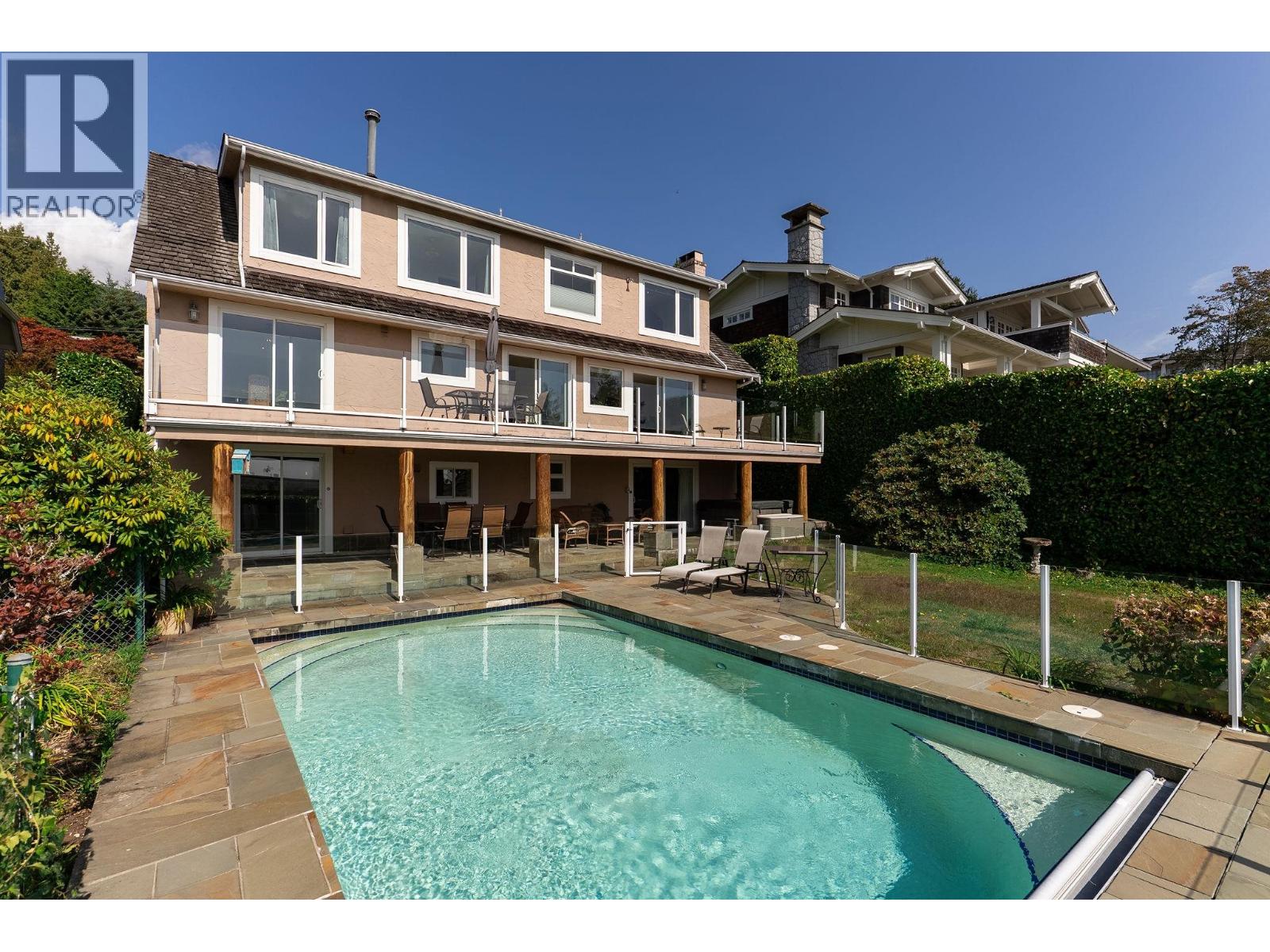 2316 NELSON AVENUE, West Vancouver