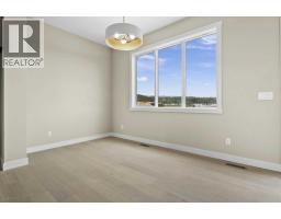 4pc Bathroom - 404 River Avenue, Cochrane, AB T4C3B8 Photo 8