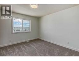 404 River Avenue, Cochrane, AB T4C3B8 Photo 33