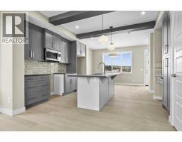 Bedroom - 404 River Avenue, Cochrane, AB T4C3B8 Photo 6