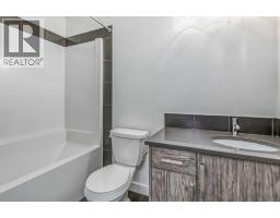 404 River Avenue, Cochrane, AB T4C3B8 Photo 44
