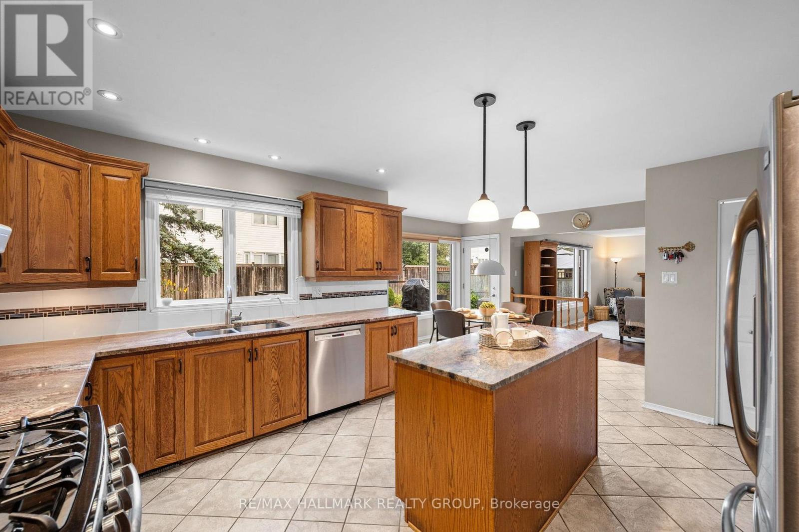 1381 MONTRESOR WAY - 13