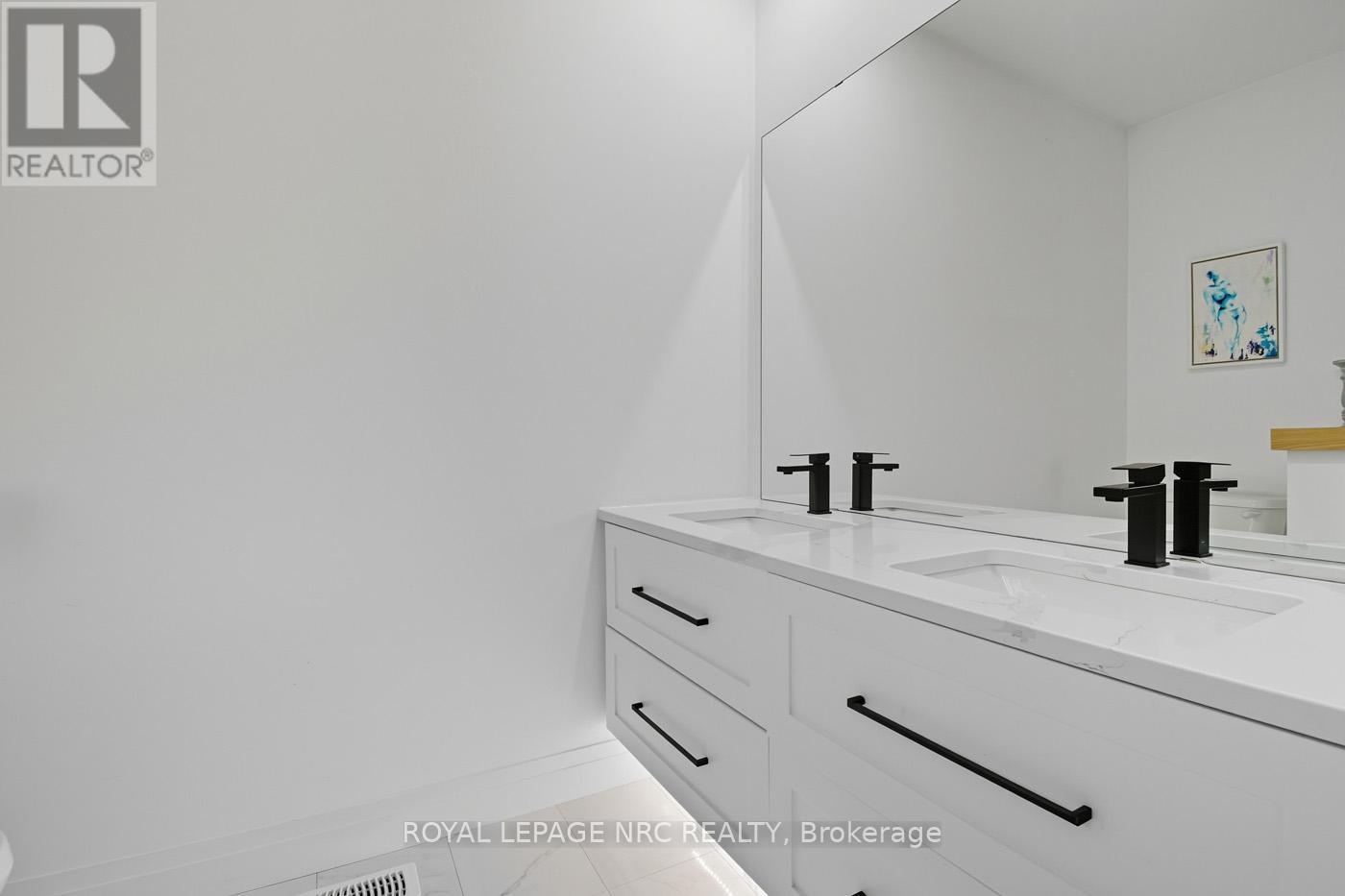 1007 CLARE AVENUE - Image 30