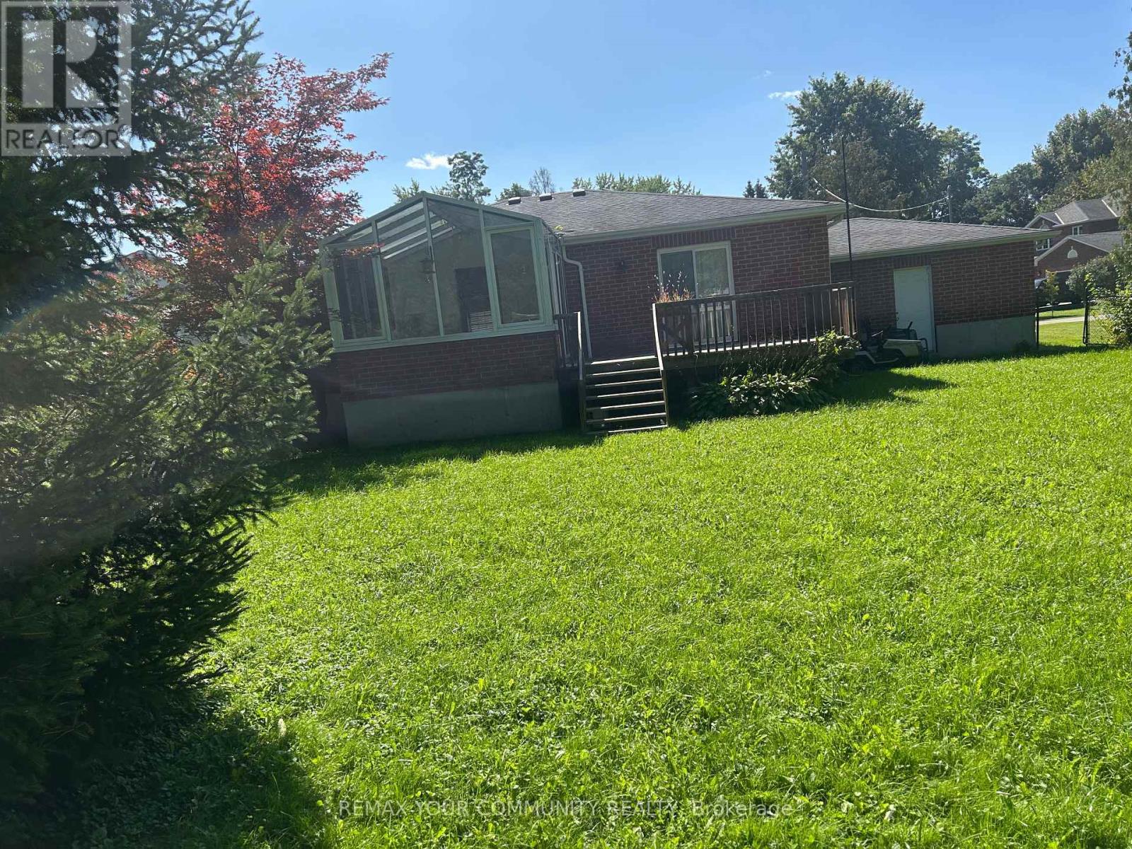 4 BAY COURT - Image 3