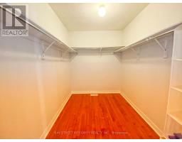 Main 114 Red River Crescent, Newmarket, ON L3X2R1 Photo 19