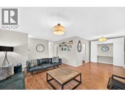 Bedroom - 119 Maitland Rise Ne, Calgary, AB T2A4Z1 Photo 6