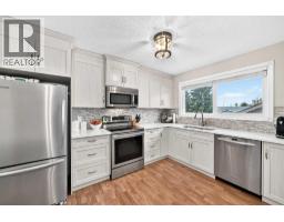 4pc Bathroom - 119 Maitland Rise Ne, Calgary, AB T2A4Z1 Photo 7