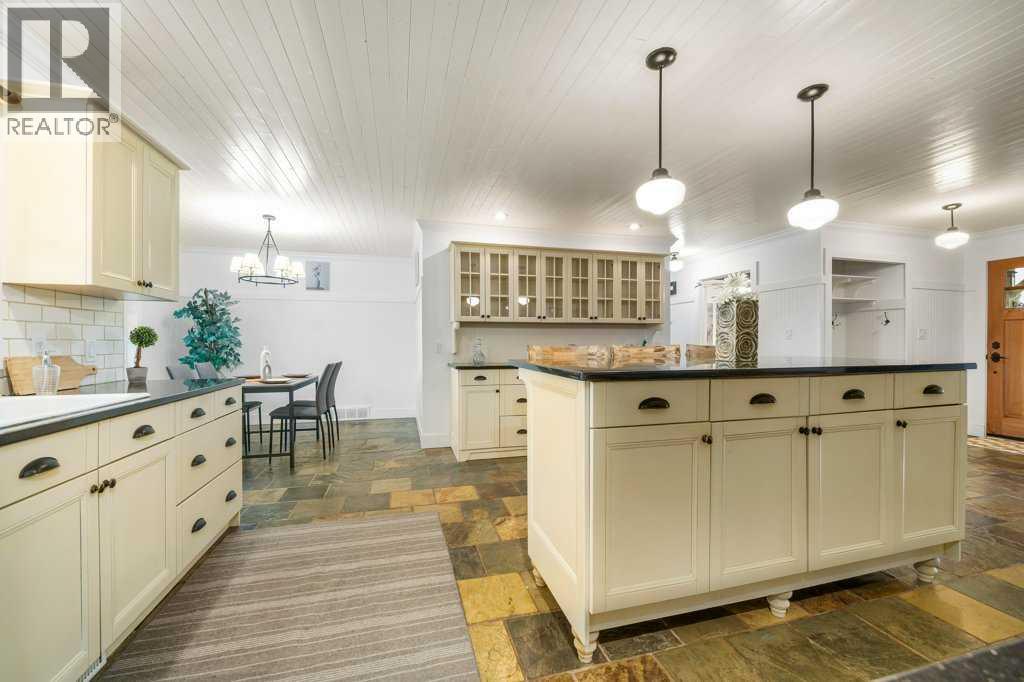 630 East 3 Street - Image 20
