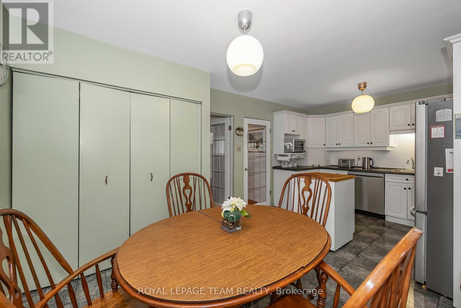 1174 BONNIE CRESCENT - 21