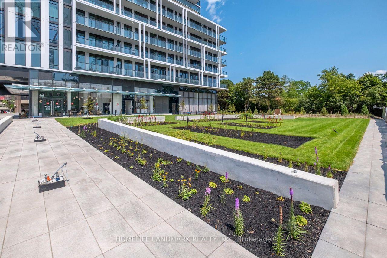 #215 29 GREEN TRAIL COURT - 43