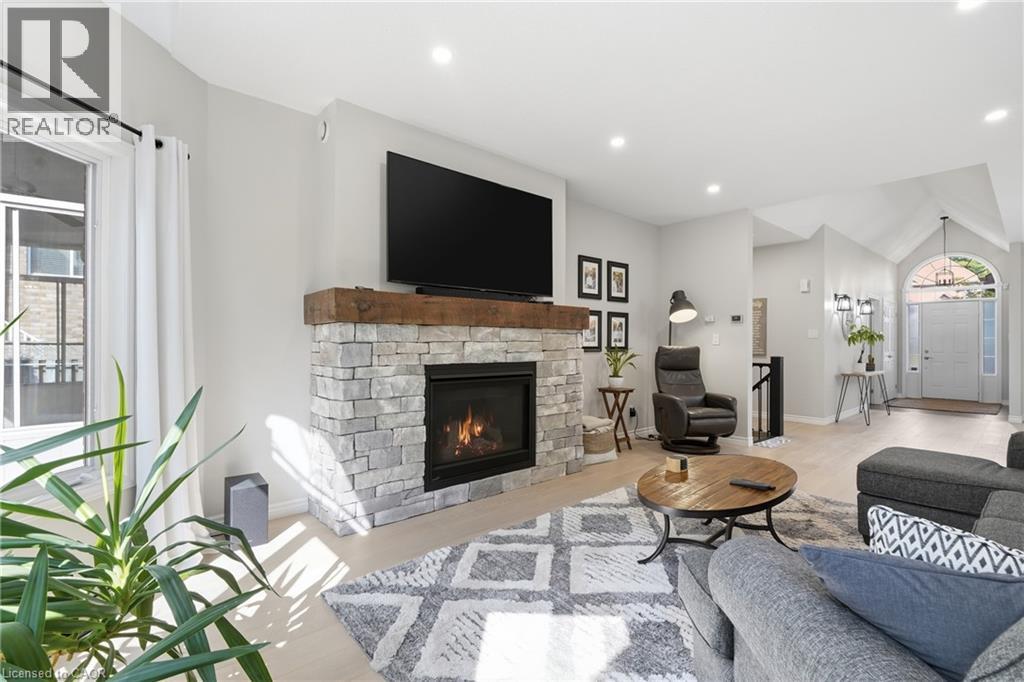 51 AUTUMN RIDGE Trail, Kitchener — photo 7