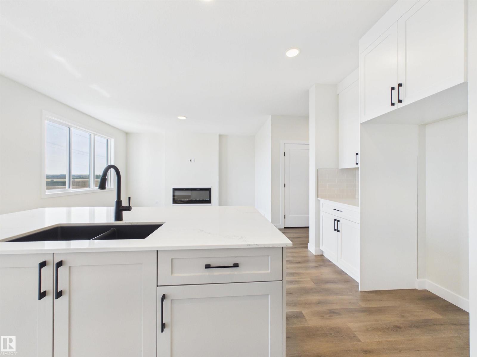 13 Scoria Wd, Sienna — photo 12 of 30