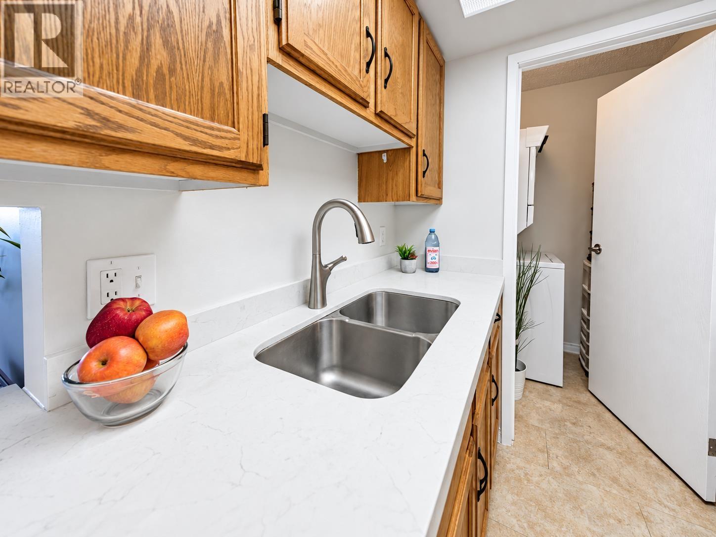 1608 6595 WILLINGDON AVENUE, Burnaby — photo 5