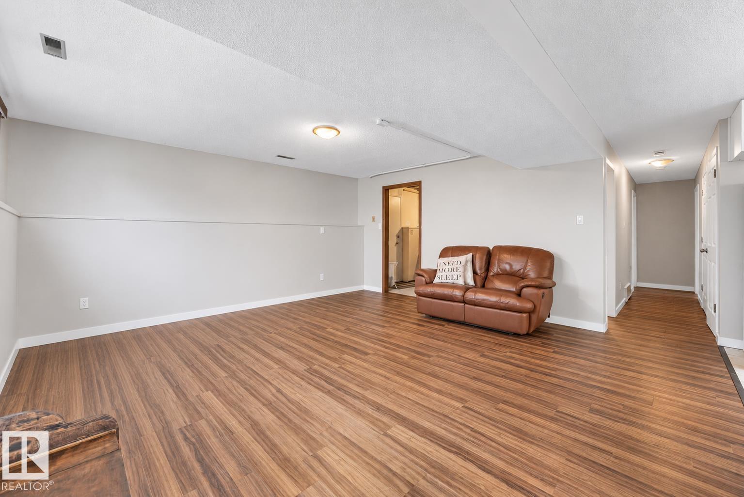 81 GLAMORGAN DR - 25