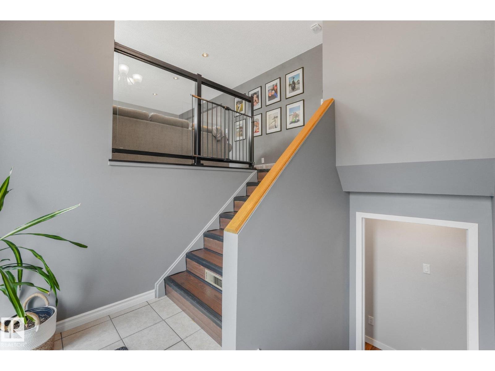 81 GLAMORGAN DR - 3