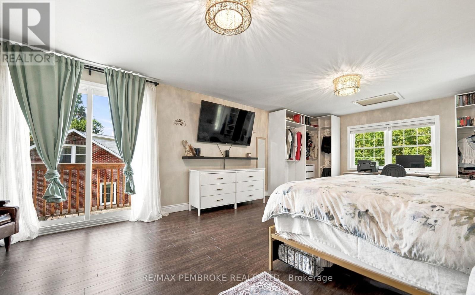 4 Bed, 2 Bath House for Sale in Pembroke – 296 FIRST AVENUE N, Pembroke – MLS# X13777288 - Image 67