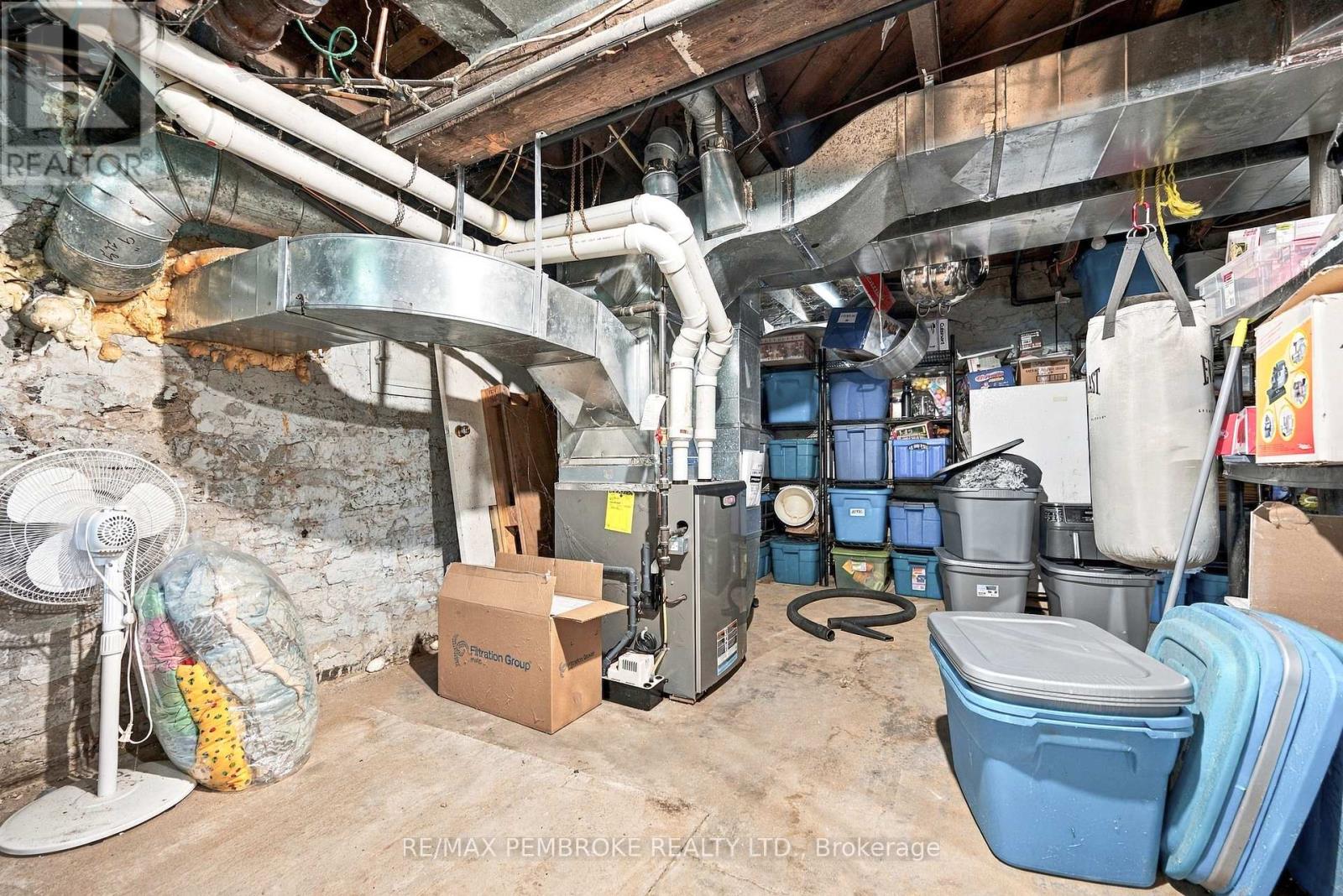 4 Bed, 2 Bath House for Sale in Pembroke – 296 FIRST AVENUE N, Pembroke – MLS# X13777288 - Image 79