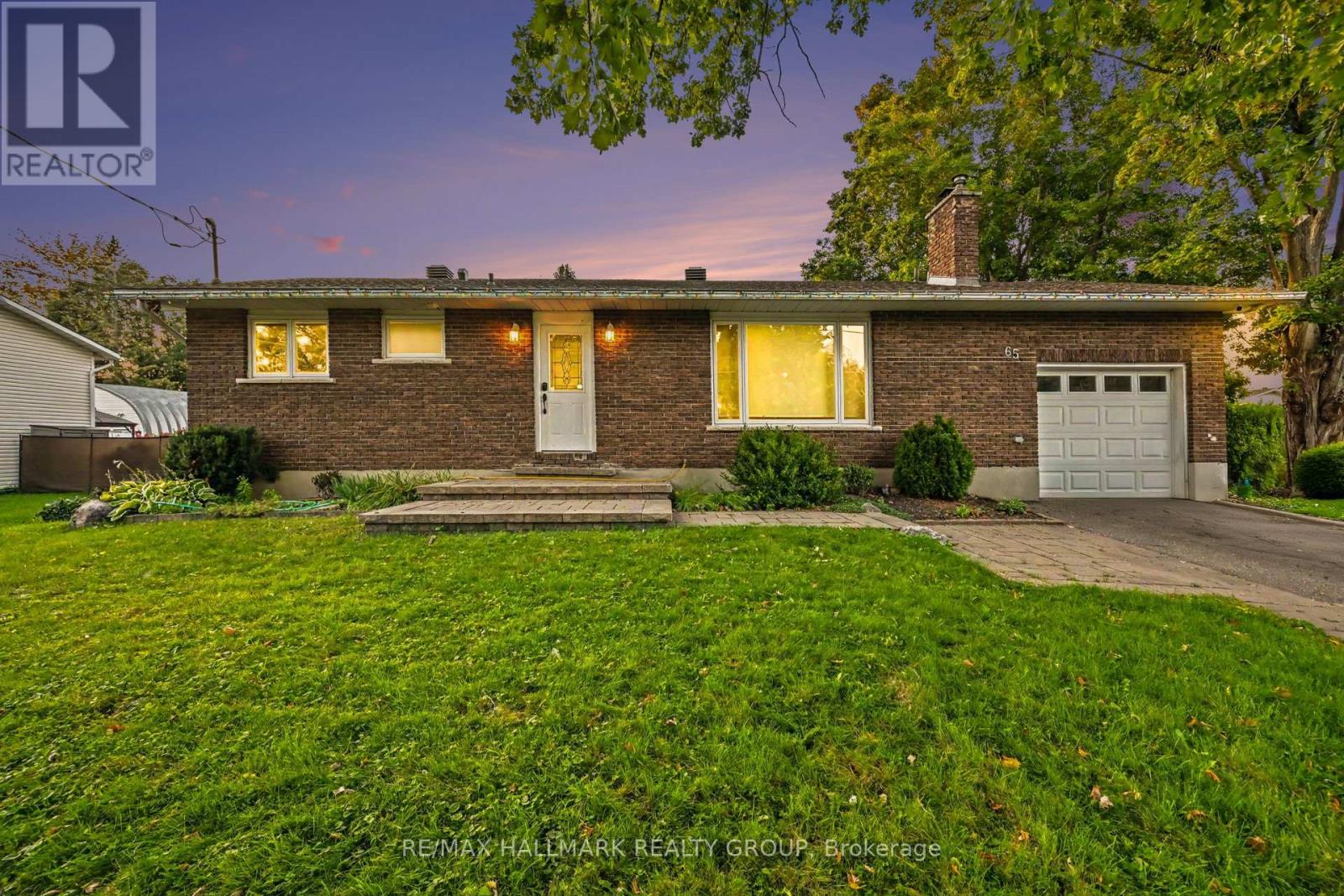 65 CHRISTOPHER HAMILTON STREET, Ottawa — photo 1