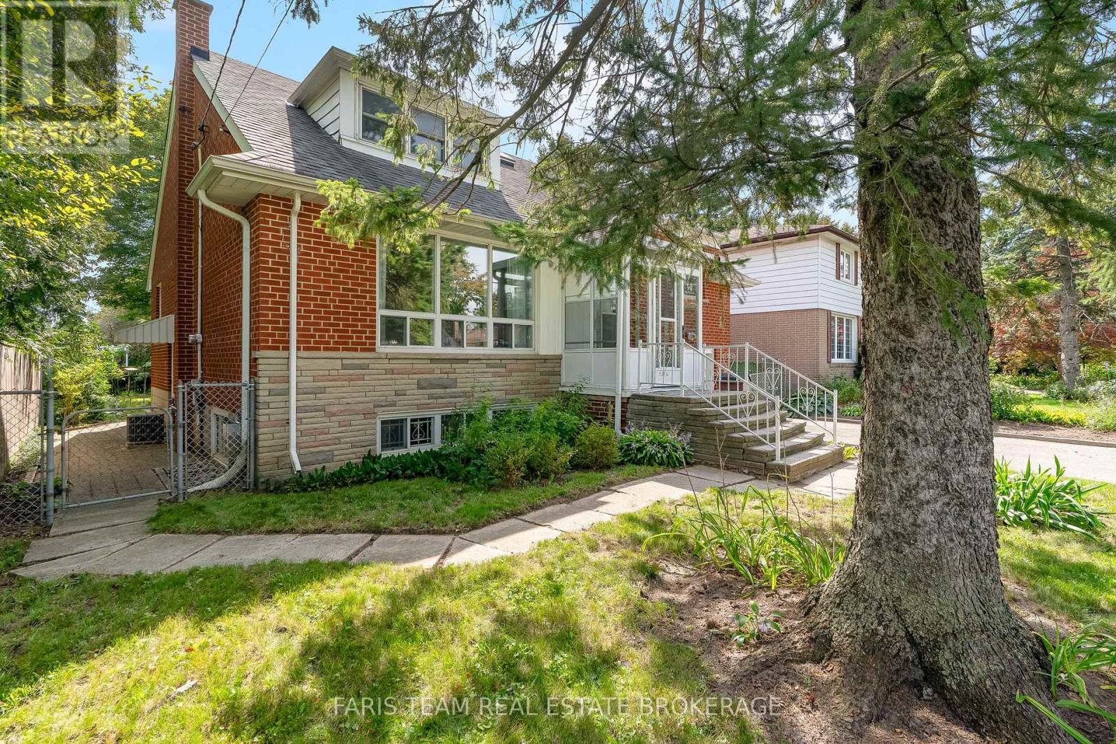 90 BEDFORD PARK AVENUE - 3