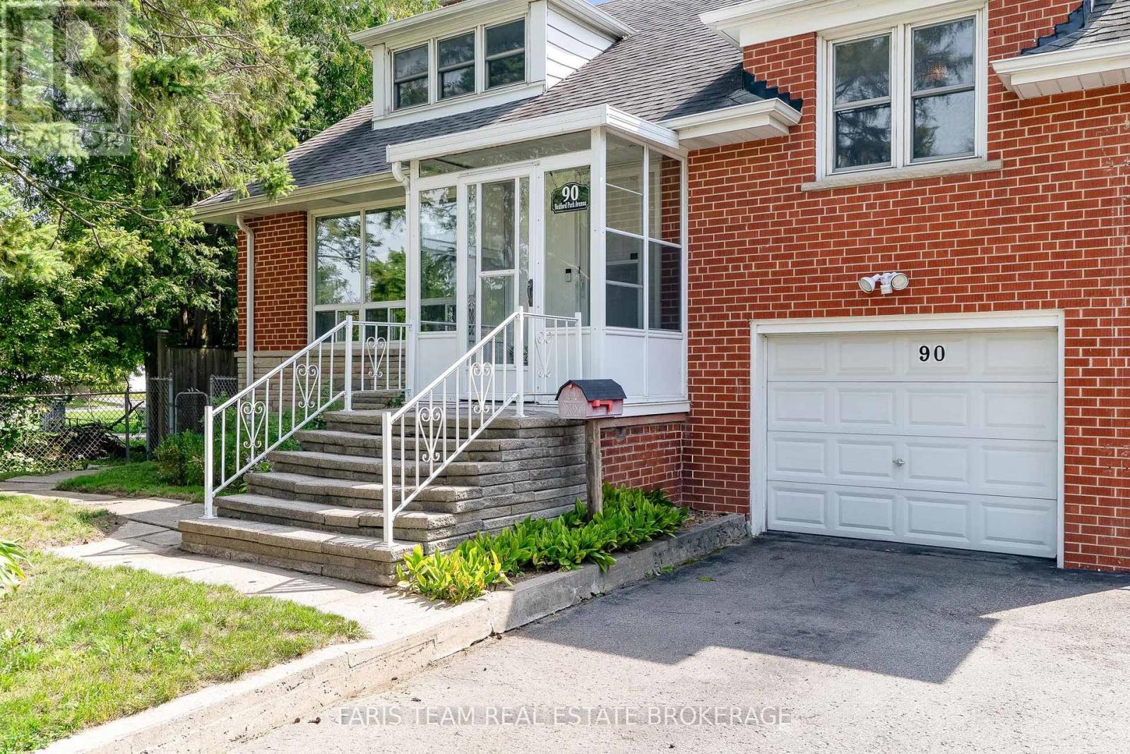 90 BEDFORD PARK AVENUE - 4